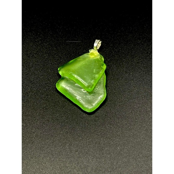 Uranium Glass Pendant Glowing Lime Green UV Reactive Recycled Oddity Collector - Picture 2 of 6